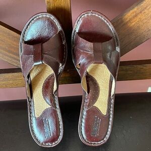 Born leather chunky strap slip on sandals size 7